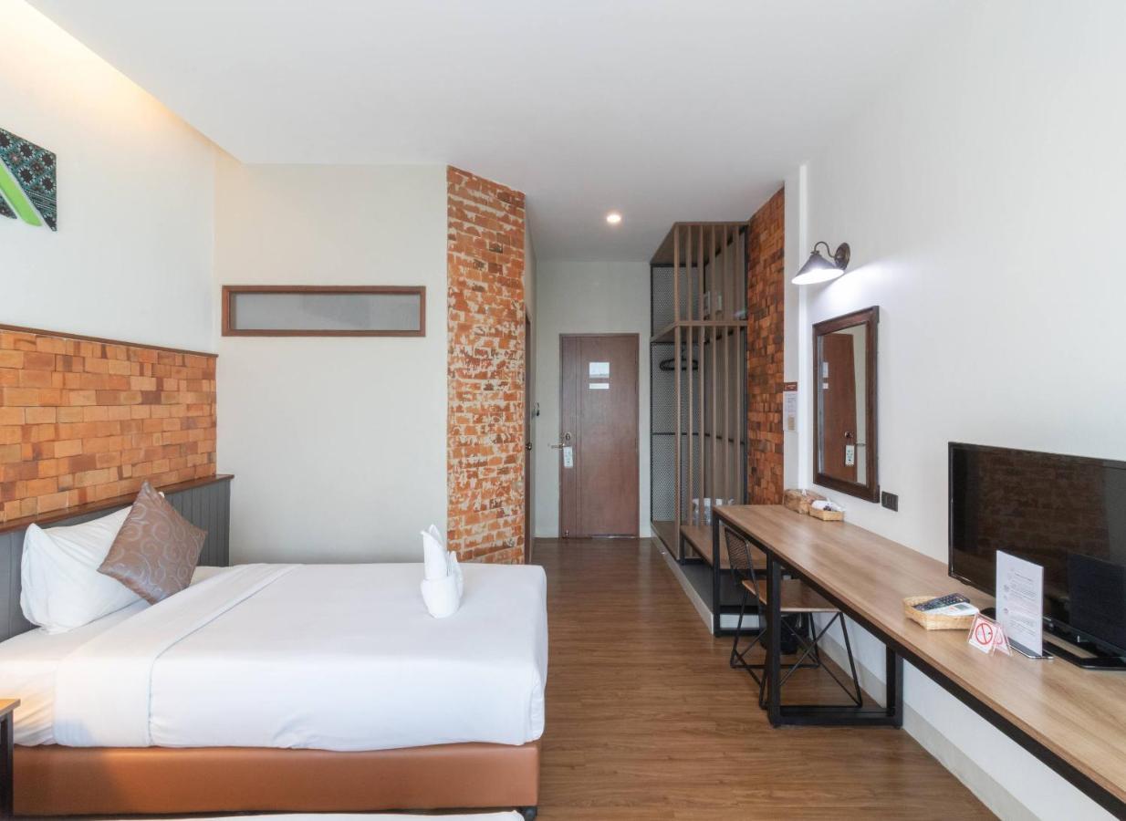 ดิ โอลด์ ซิตี้ วอลล์ Hotel เชียงใหม่ ภายนอก รูปภาพ
