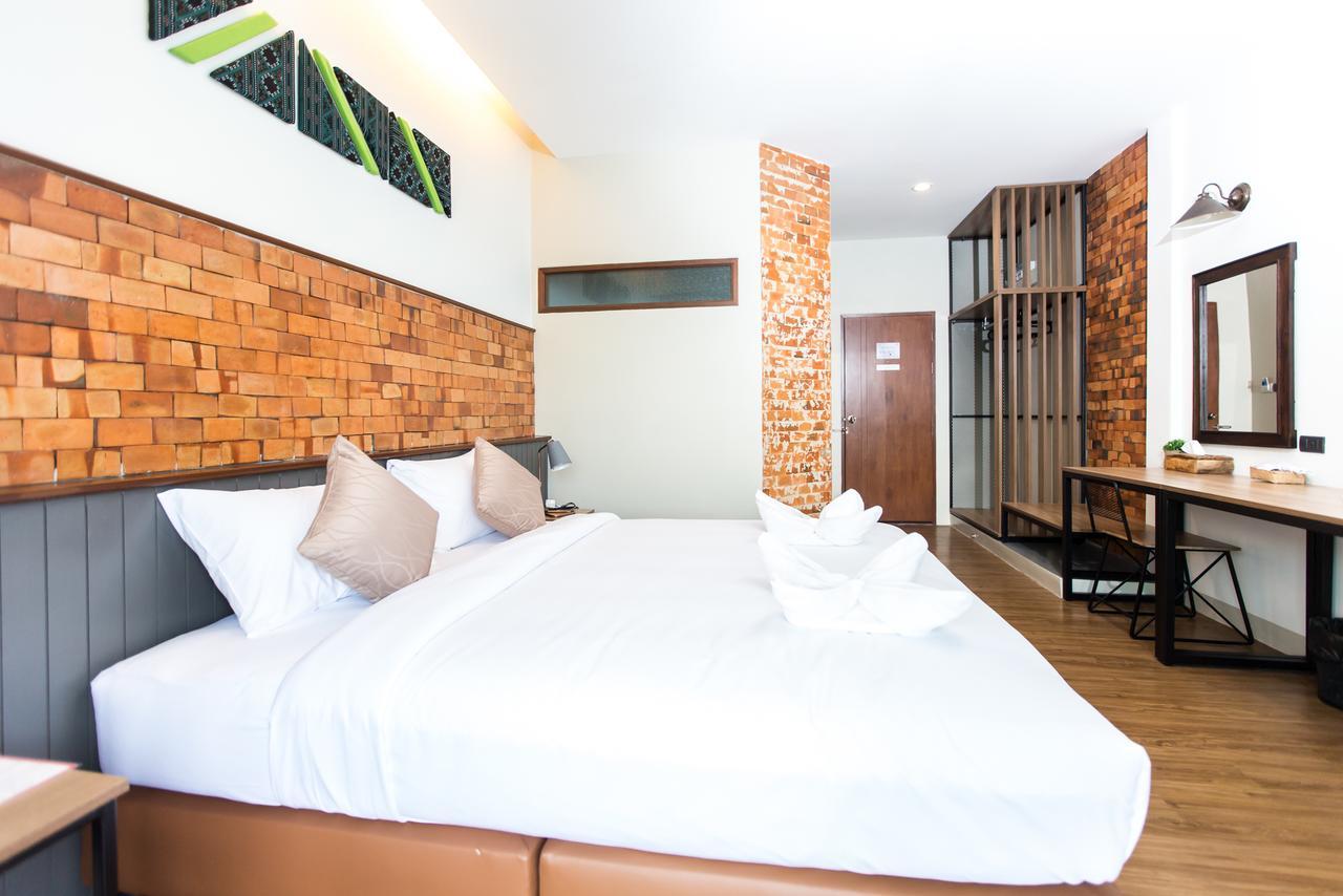 ดิ โอลด์ ซิตี้ วอลล์ Hotel เชียงใหม่ ภายนอก รูปภาพ