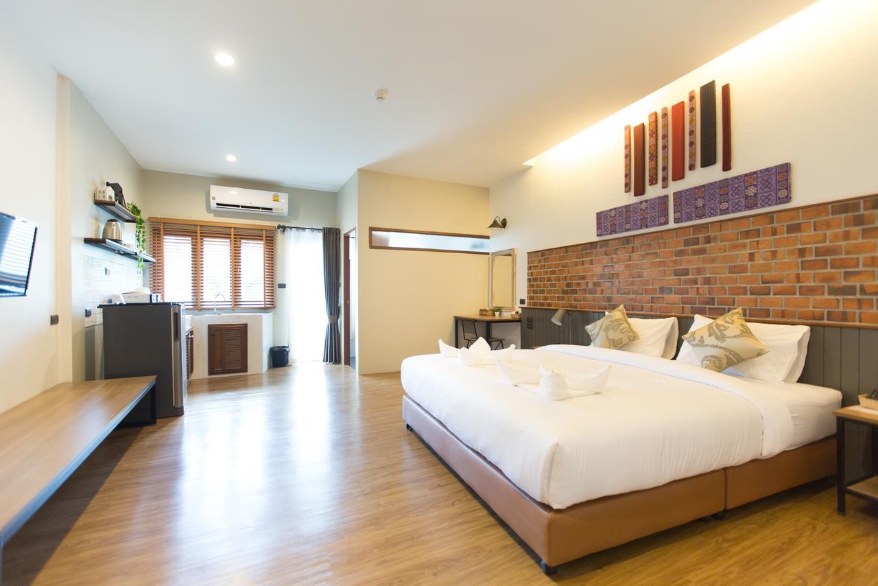 ดิ โอลด์ ซิตี้ วอลล์ Hotel เชียงใหม่ ภายนอก รูปภาพ