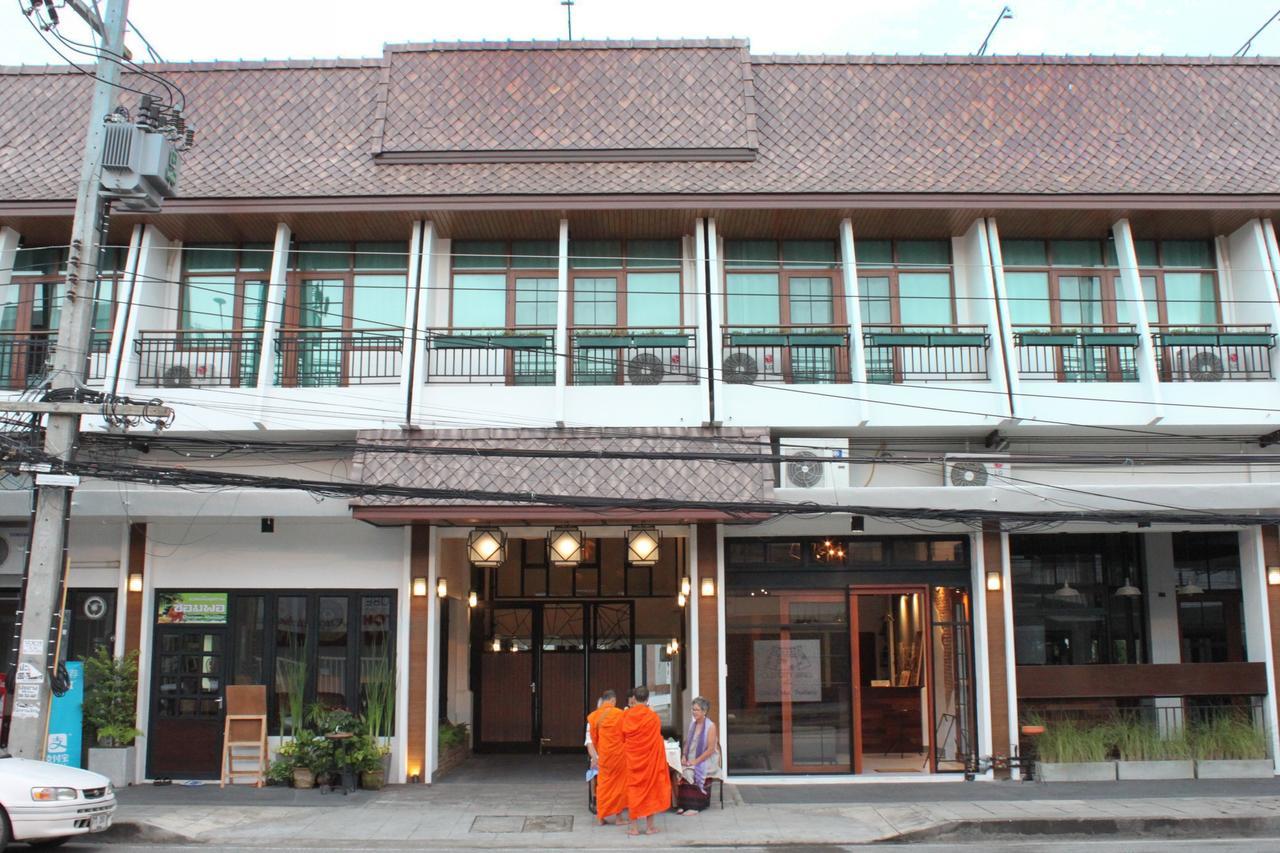 ดิ โอลด์ ซิตี้ วอลล์ Hotel เชียงใหม่ ภายนอก รูปภาพ